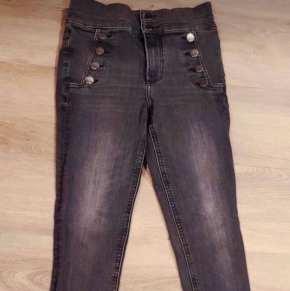 Express Jeans size 2. Worn Twice. Long cut.